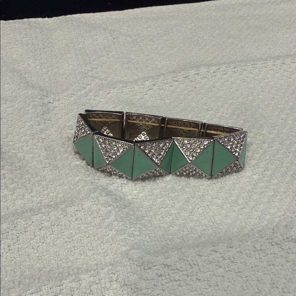 Lia Sophia Silver And Green Triangle Bracelet 20$